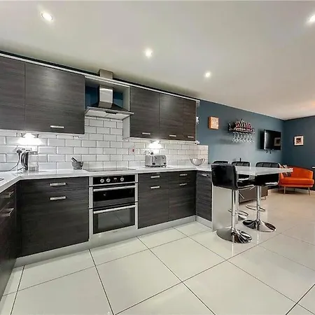 Luxury 4 Bedroom Detached Thornaby on Tees